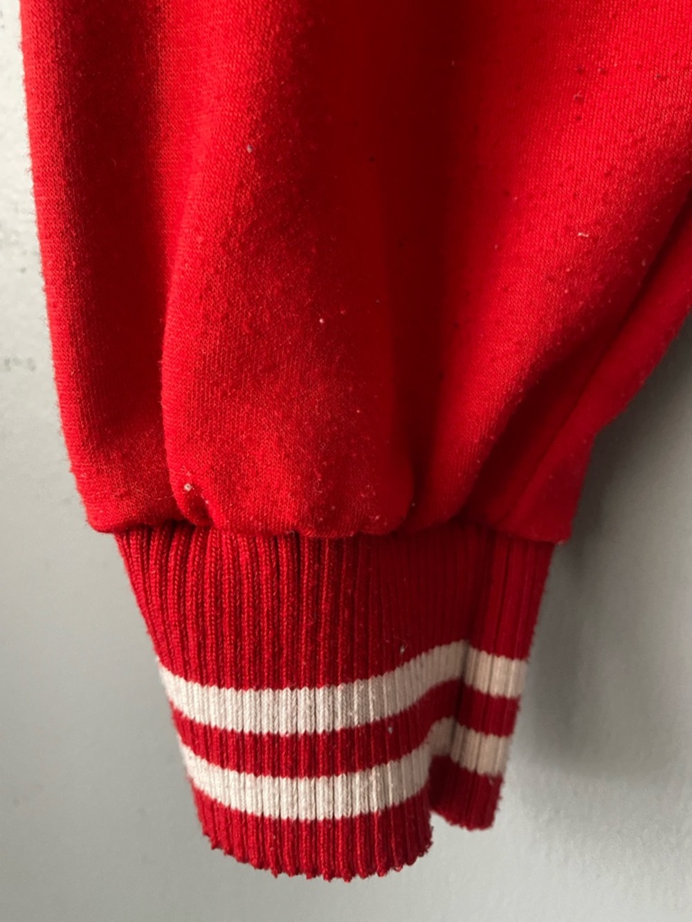 Red V-Neck Cropped Sweatshirt with Striped Hem - Picture 3 of 5